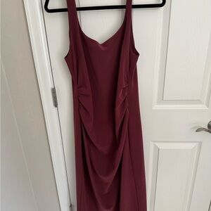 Chic Sleeveless Burgundy Midi Dress